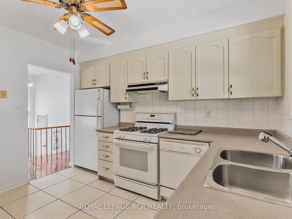 









26


Ludstone

Drive,
Toronto,




ON
M9R 2H9


