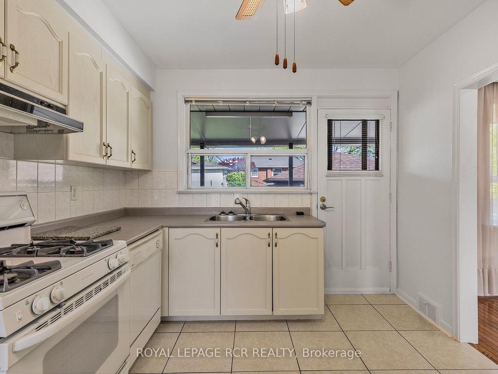 









26


Ludstone

Drive,
Toronto,




ON
M9R 2H9

