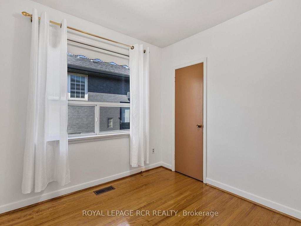 









26


Ludstone

Drive,
Toronto,




ON
M9R 2H9

