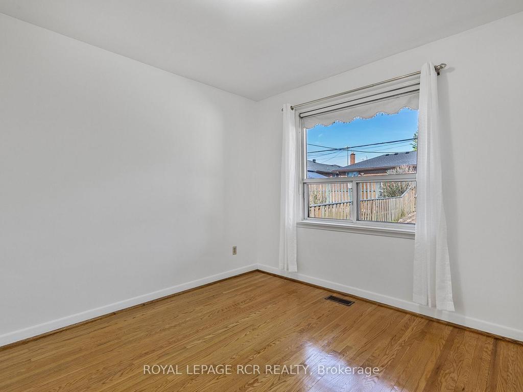 









26


Ludstone

Drive,
Toronto,




ON
M9R 2H9

