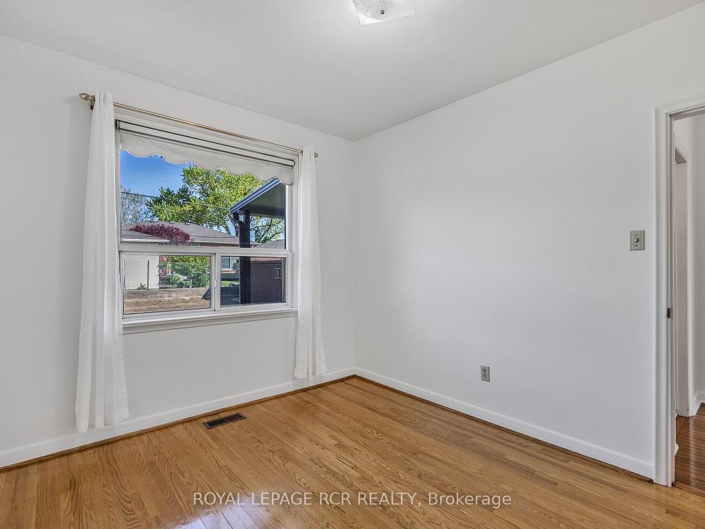 









26


Ludstone

Drive,
Toronto,




ON
M9R 2H9

