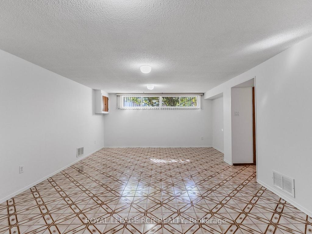 









26


Ludstone

Drive,
Toronto,




ON
M9R 2H9

