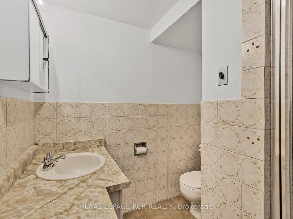 









26


Ludstone

Drive,
Toronto,




ON
M9R 2H9

