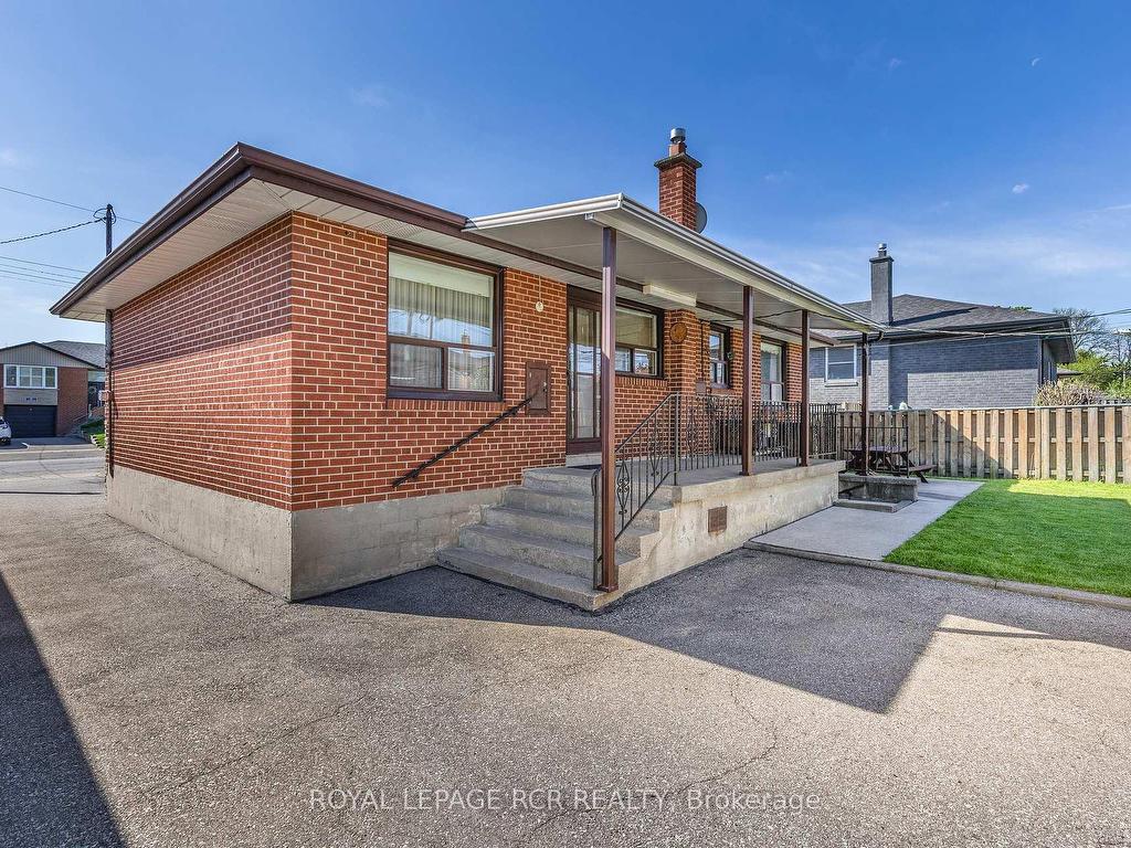 









26


Ludstone

Drive,
Toronto,




ON
M9R 2H9

