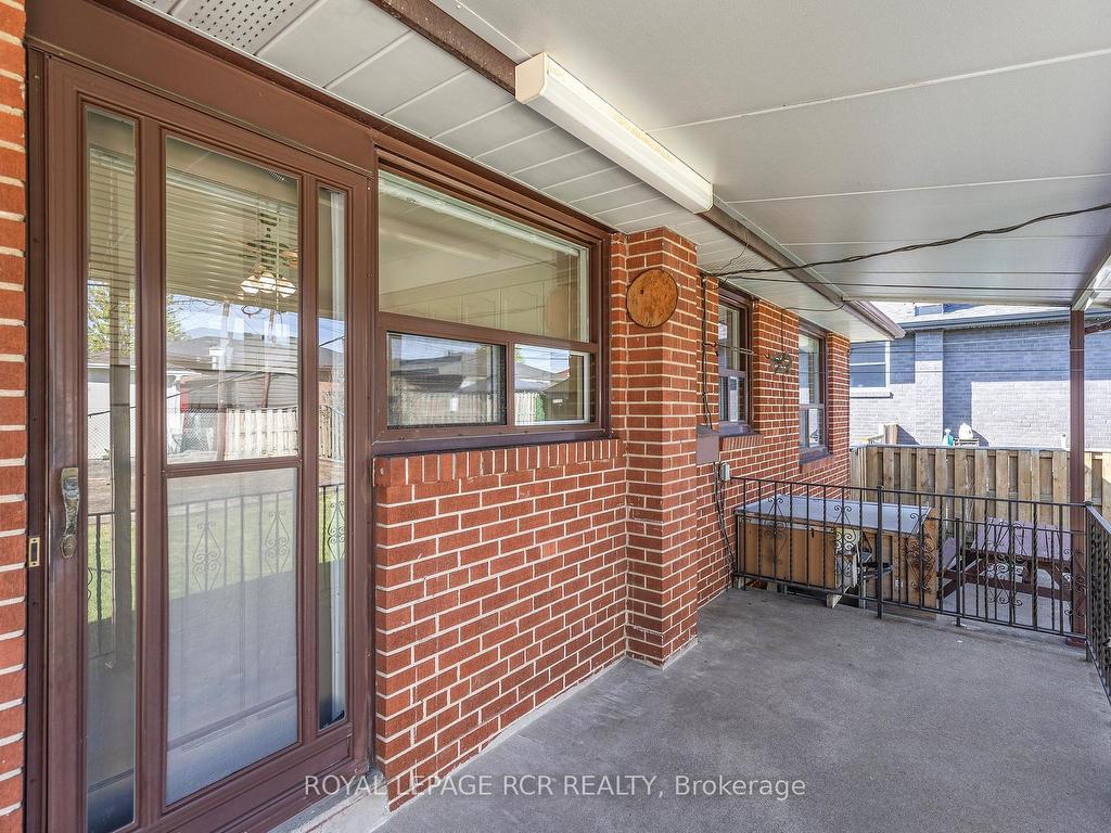 









26


Ludstone

Drive,
Toronto,




ON
M9R 2H9


