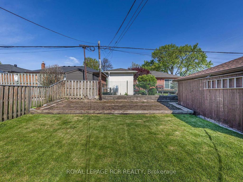 









26


Ludstone

Drive,
Toronto,




ON
M9R 2H9

