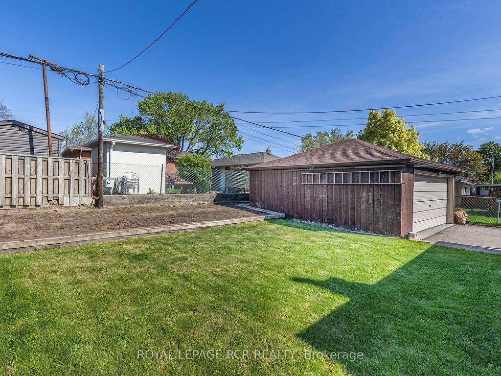 









26


Ludstone

Drive,
Toronto,




ON
M9R 2H9

