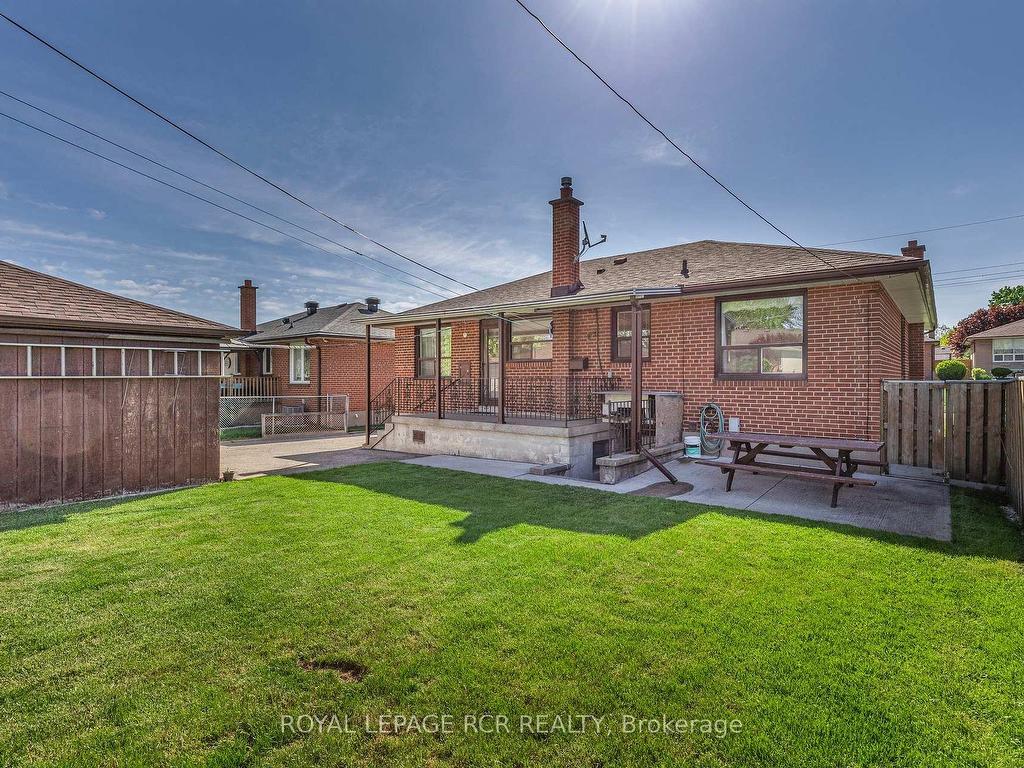 









26


Ludstone

Drive,
Toronto,




ON
M9R 2H9

