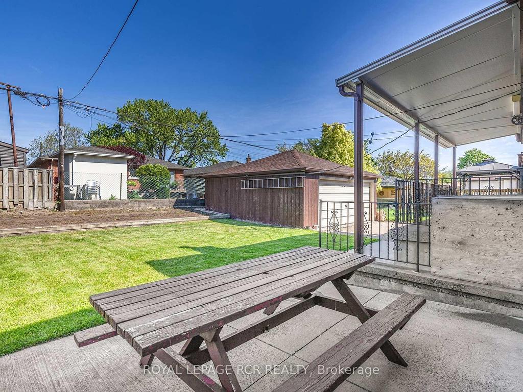 









26


Ludstone

Drive,
Toronto,




ON
M9R 2H9

