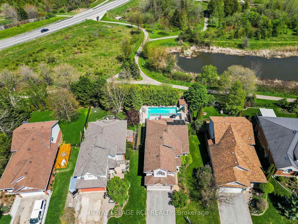 









71


Hunter

Road,
Orangeville,




ON
L9W 5C5

