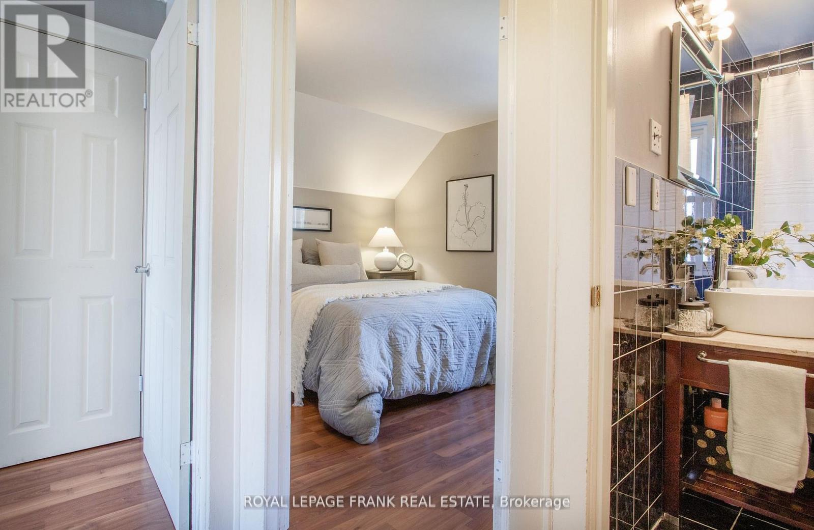












104 MCLAUGHLIN BOULEVARD

,
Oshawa (O'Neill),




Ontario
L1G2P3


