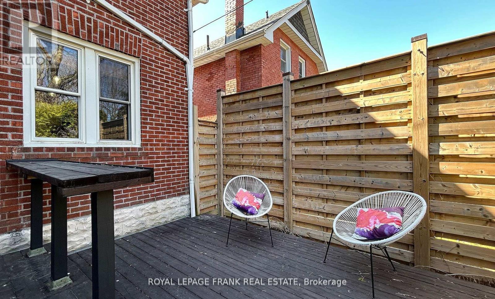 












104 MCLAUGHLIN BOULEVARD

,
Oshawa (O'Neill),




Ontario
L1G2P3

