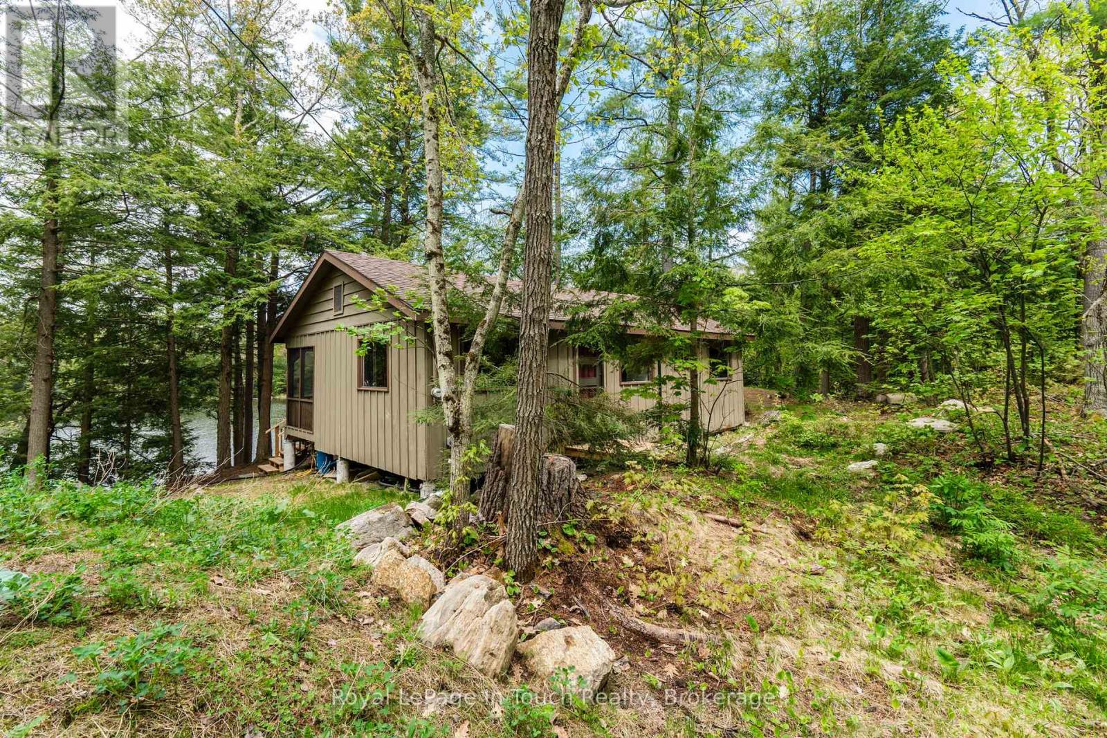 












1470 IS 90 ISLAND

,
Georgian Bay (Baxter),




Ontario
L0K1S0

