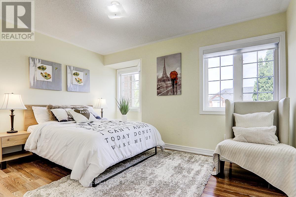 












17 VENTURE AVENUE

,
Richmond Hill,




Ontario
L4S2P2

