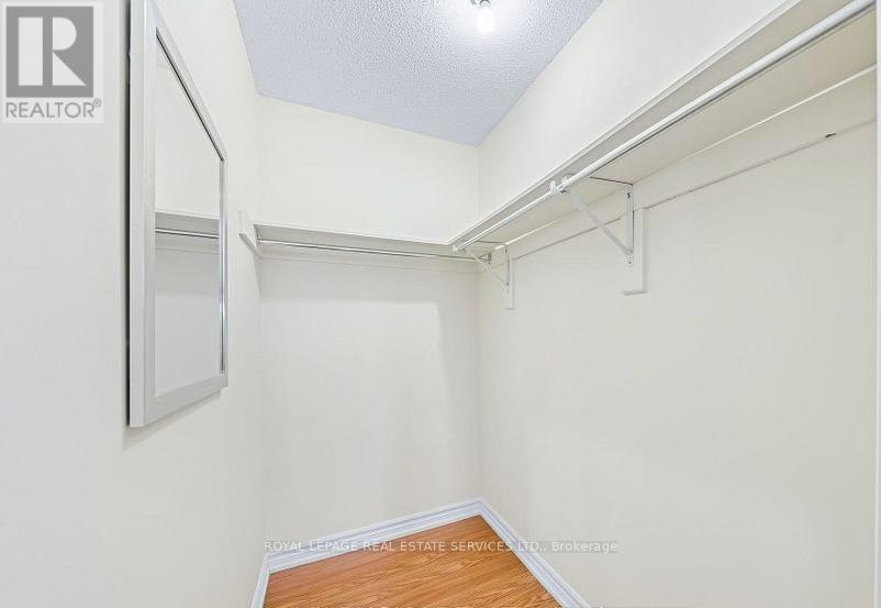 












17 VENTURE AVENUE

,
Richmond Hill,




Ontario
L4S2P2

