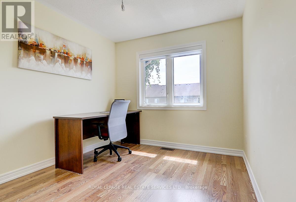












17 VENTURE AVENUE

,
Richmond Hill,




Ontario
L4S2P2

