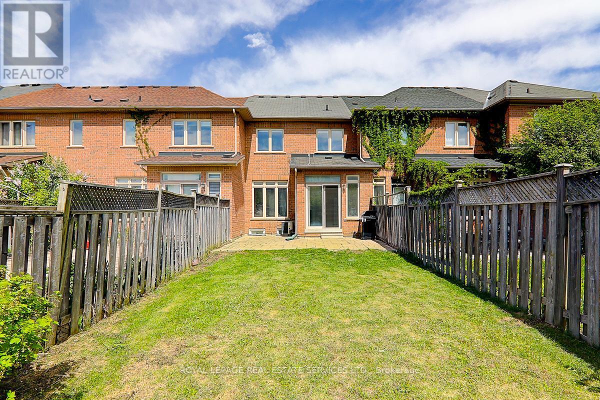 












17 VENTURE AVENUE

,
Richmond Hill,




Ontario
L4S2P2

