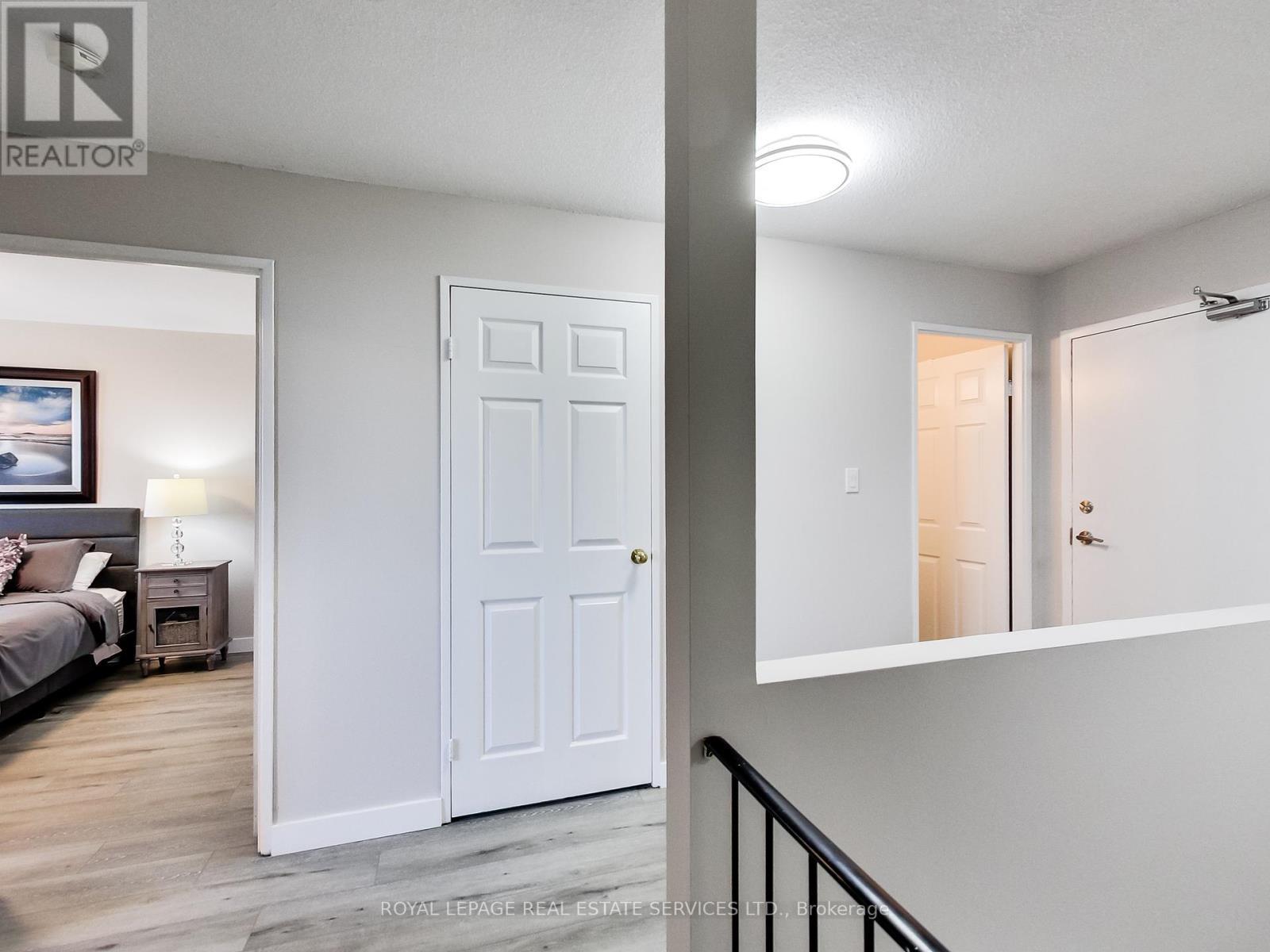 












5 - 1008 FALGARWOOD DRIVE

,
Oakville,




Ontario
L6H2P5


