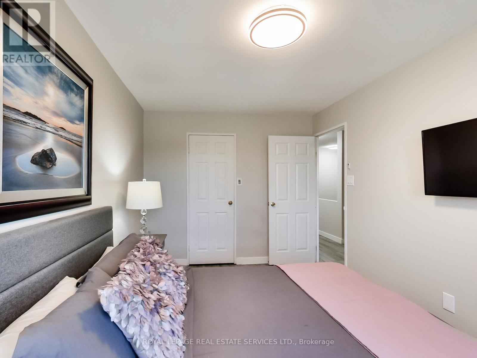 












5 - 1008 FALGARWOOD DRIVE

,
Oakville,




Ontario
L6H2P5

