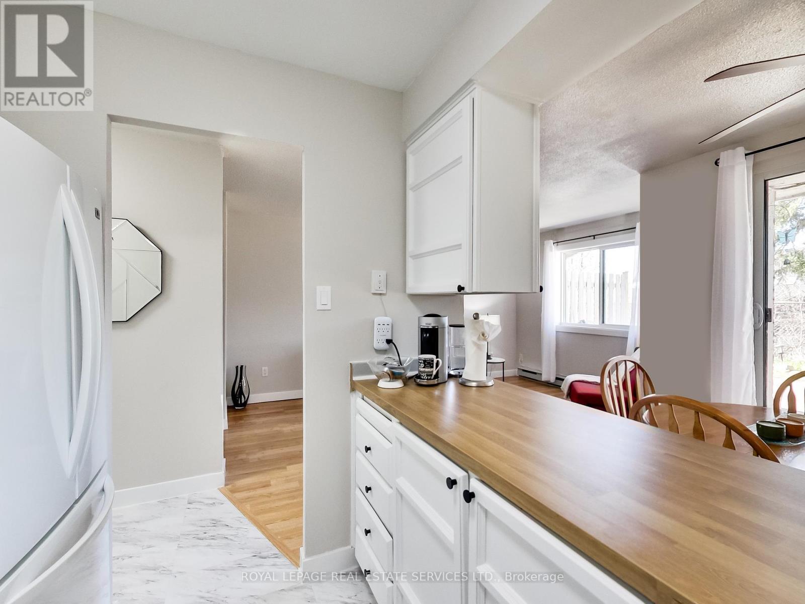 












5 - 1008 FALGARWOOD DRIVE

,
Oakville,




Ontario
L6H2P5

