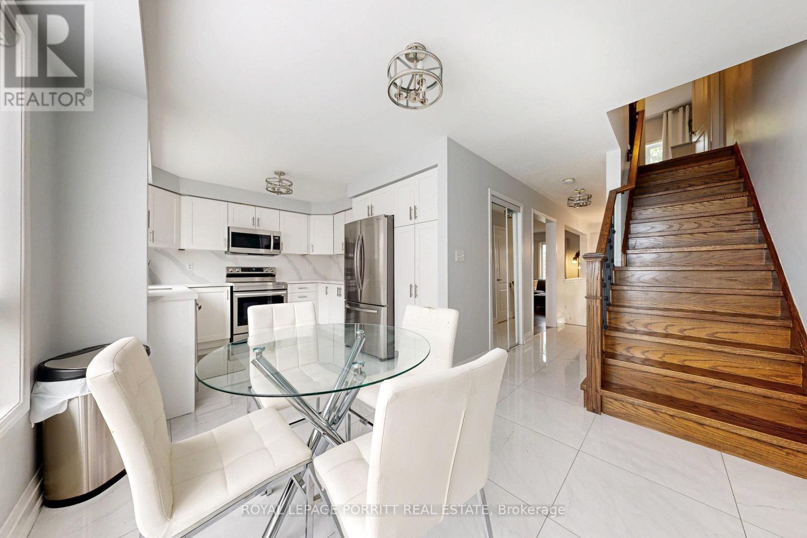 












151 DECKER HOLLOW CIRCLE S

,
Brampton,




Ontario
L6X0L4

