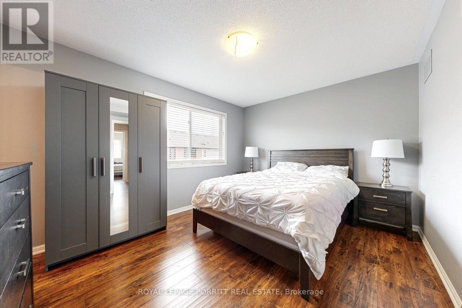 












151 DECKER HOLLOW CIRCLE S

,
Brampton,




Ontario
L6X0L4


