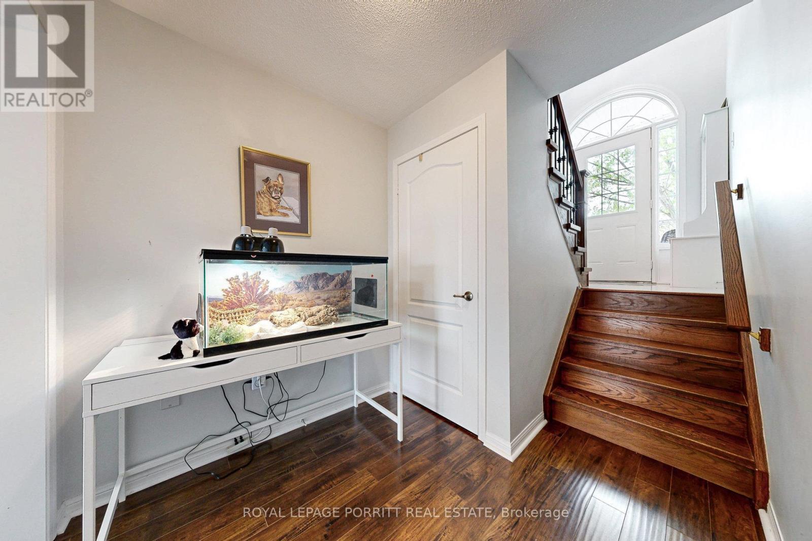 












151 DECKER HOLLOW CIRCLE S

,
Brampton,




Ontario
L6X0L4

