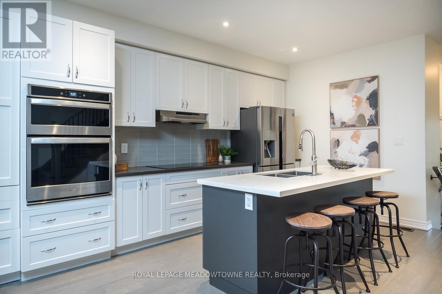 












1397 HAMMAN WAY

,
Milton,




Ontario
L9E1K4

