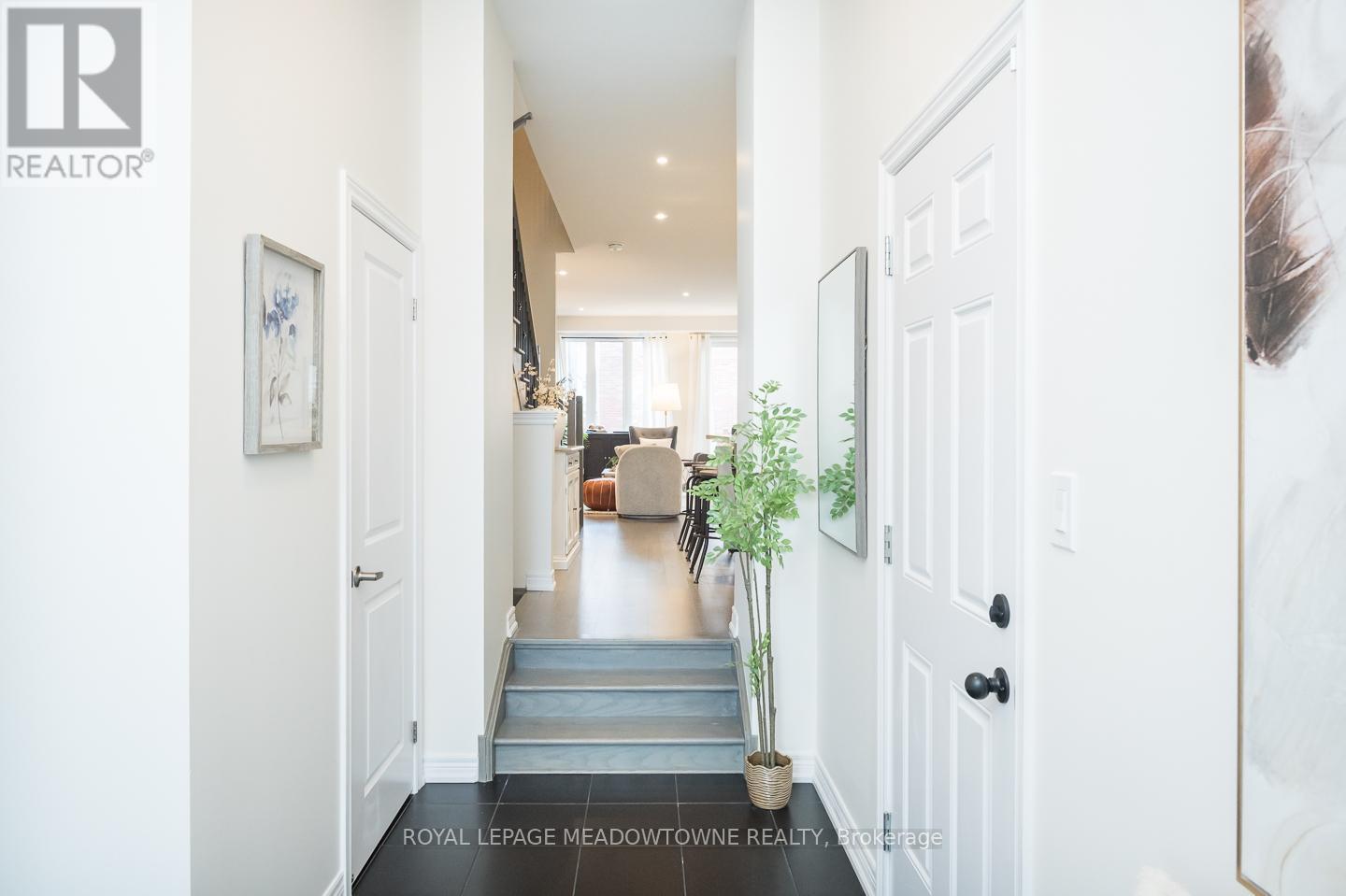 












1397 HAMMAN WAY

,
Milton,




Ontario
L9E1K4

