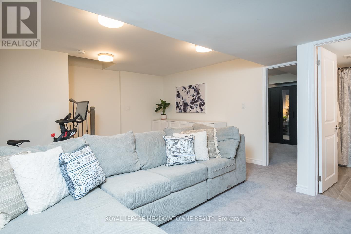 












1397 HAMMAN WAY

,
Milton,




Ontario
L9E1K4

