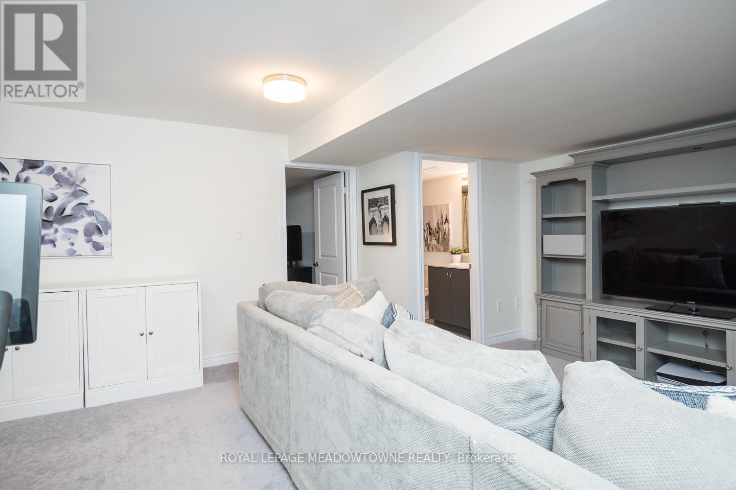 












1397 HAMMAN WAY

,
Milton,




Ontario
L9E1K4

