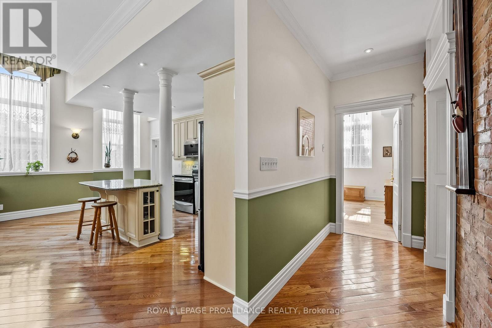 












206 - 323 GEORGE STREET

,
Cobourg,




Ontario
K9A3L9


