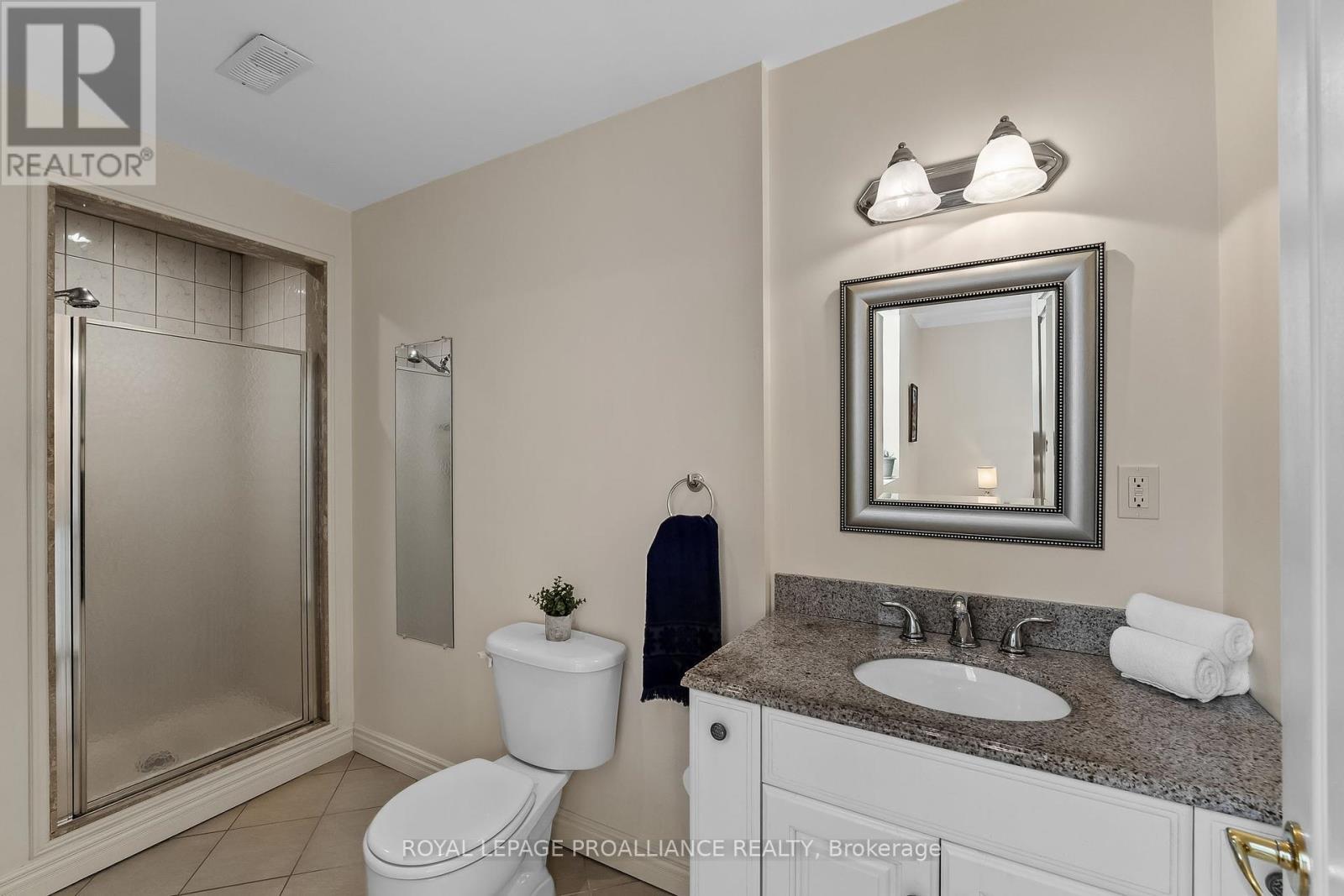 












206 - 323 GEORGE STREET

,
Cobourg,




Ontario
K9A3L9

