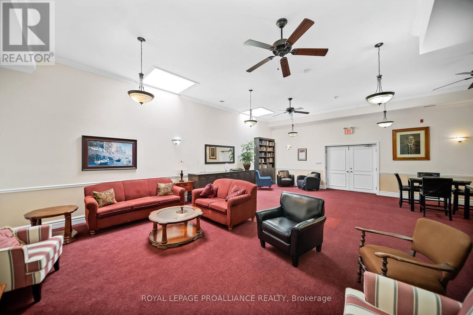 












206 - 323 GEORGE STREET

,
Cobourg,




Ontario
K9A3L9

