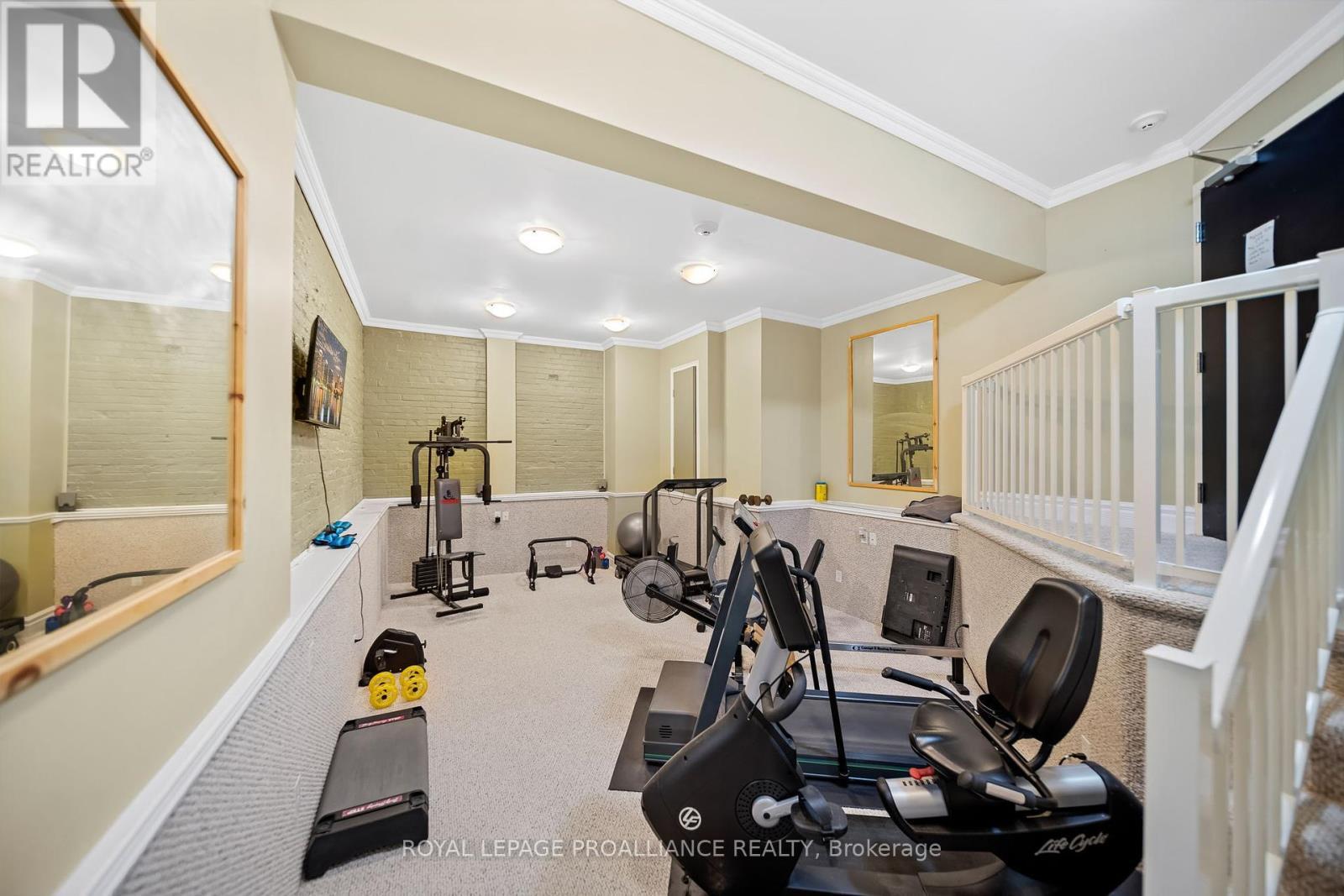 












206 - 323 GEORGE STREET

,
Cobourg,




Ontario
K9A3L9

