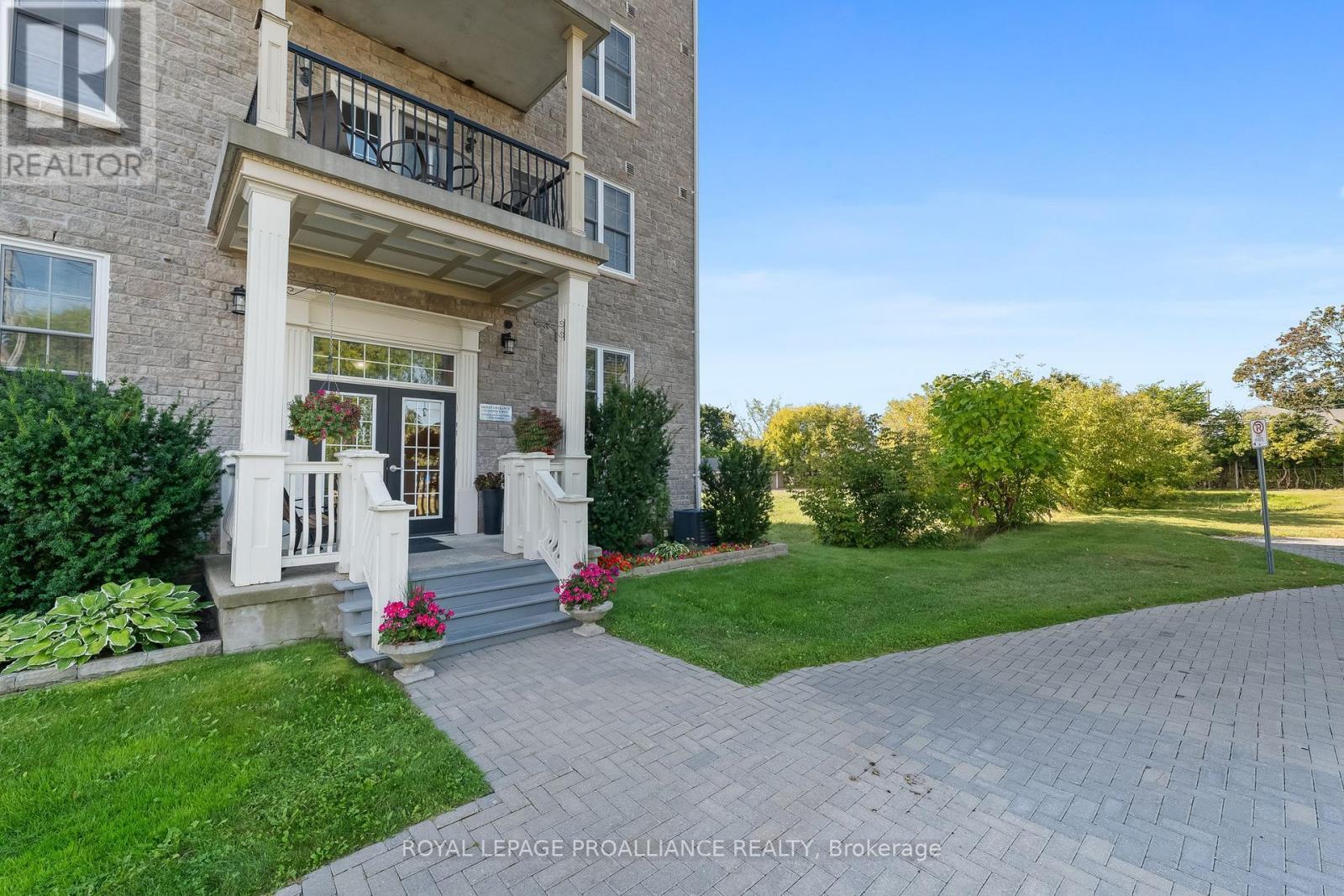 












206 - 323 GEORGE STREET

,
Cobourg,




Ontario
K9A3L9

