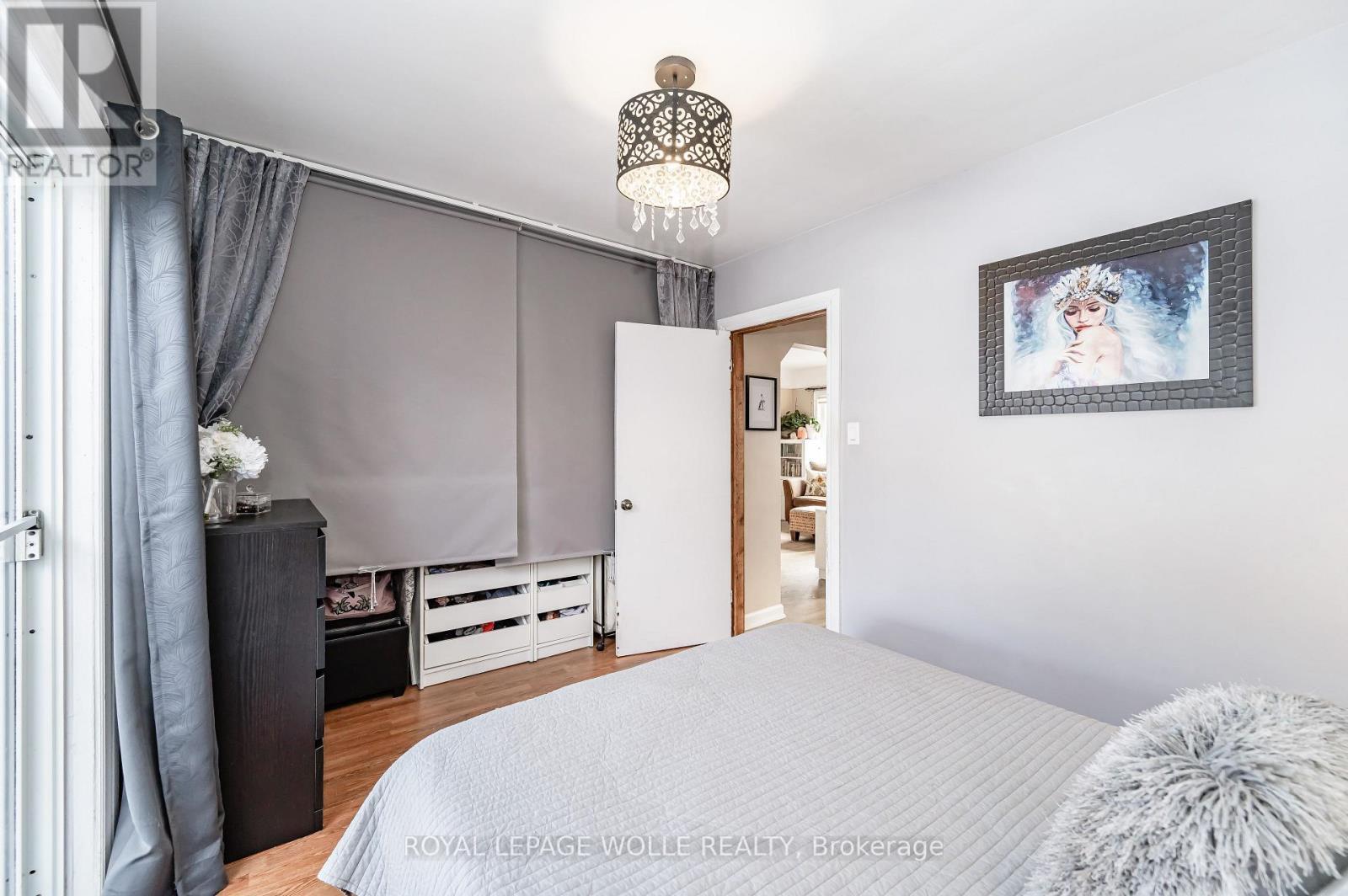 












776 ELIZABETH STREET

,
Kitchener,




Ontario
N2H6H5

