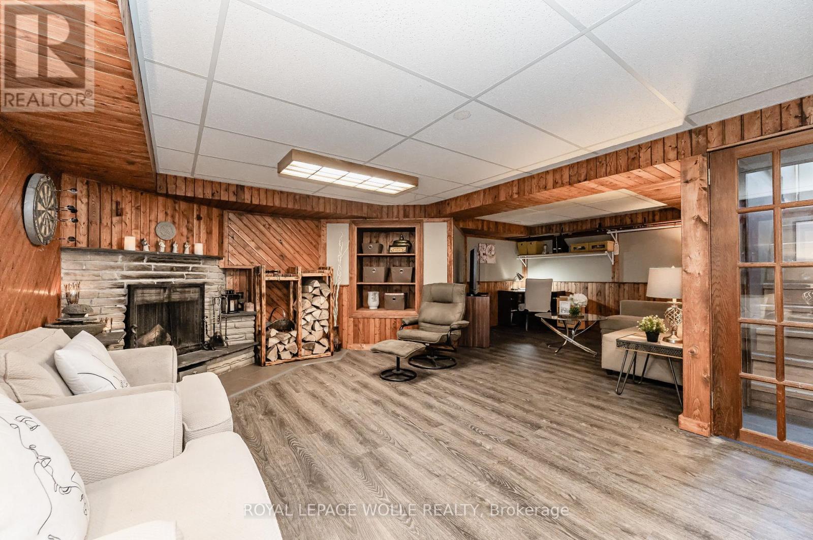 












776 ELIZABETH STREET

,
Kitchener,




Ontario
N2H6H5

