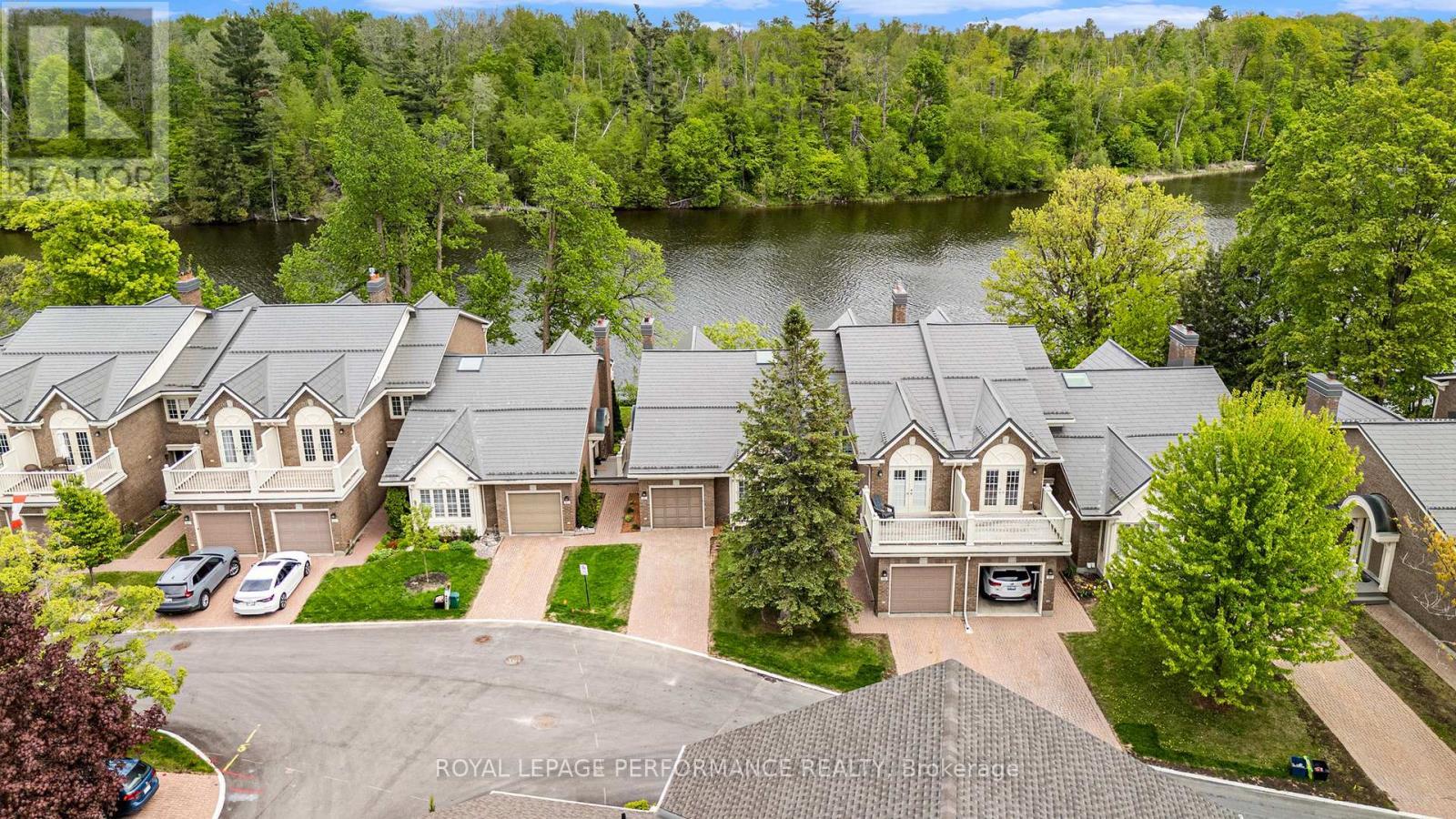 












81 WATERFORD DRIVE

,
Ottawa,




Ontario
K2E7V4

