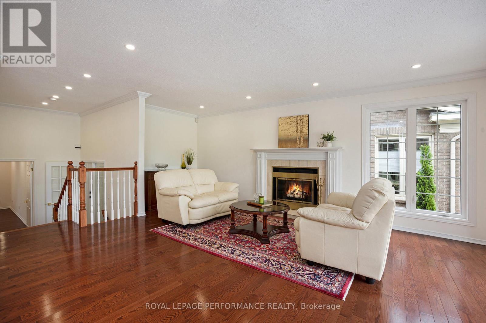 












81 WATERFORD DRIVE

,
Ottawa,




Ontario
K2E7V4

