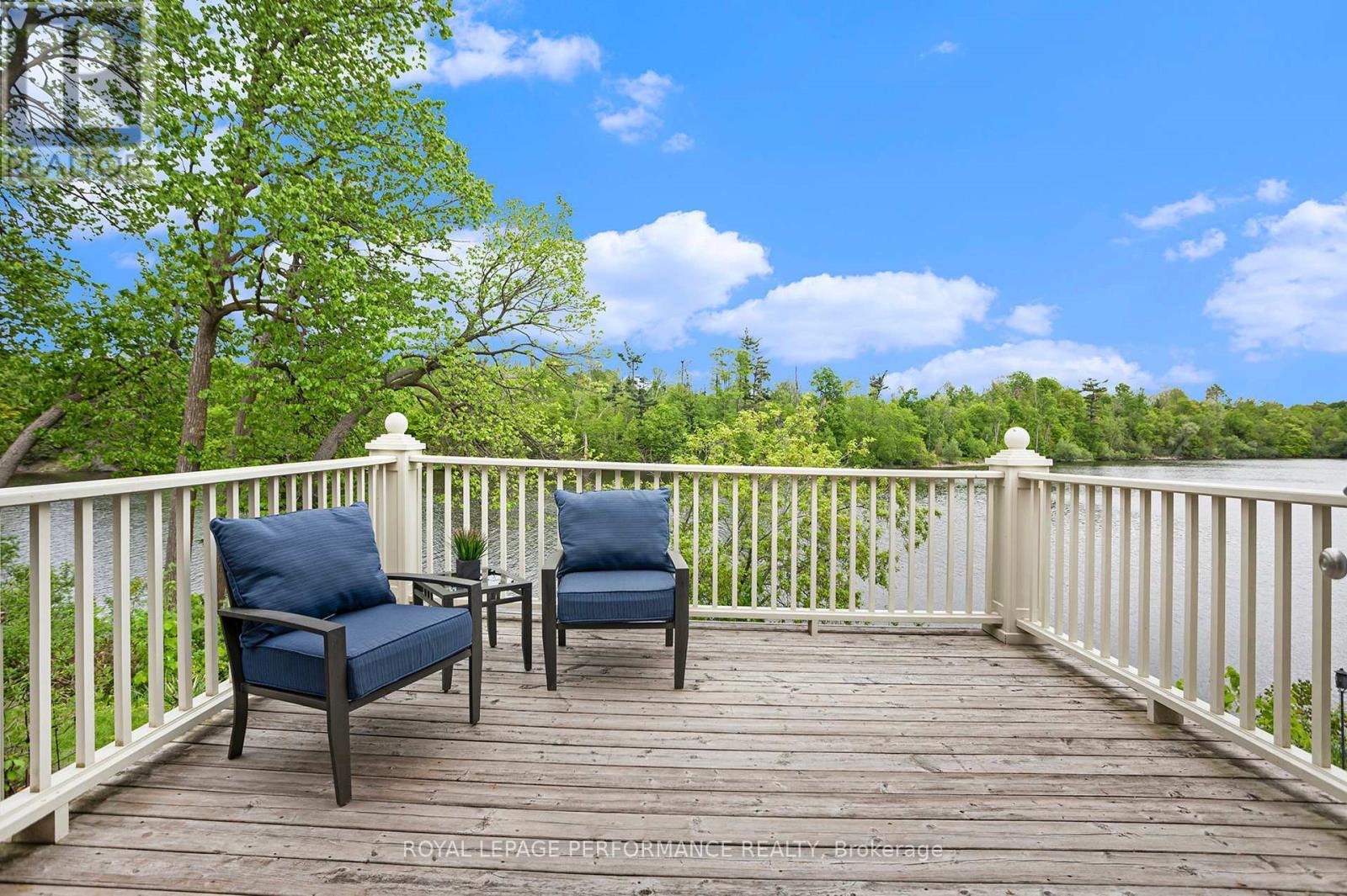 












81 WATERFORD DRIVE

,
Ottawa,




Ontario
K2E7V4

