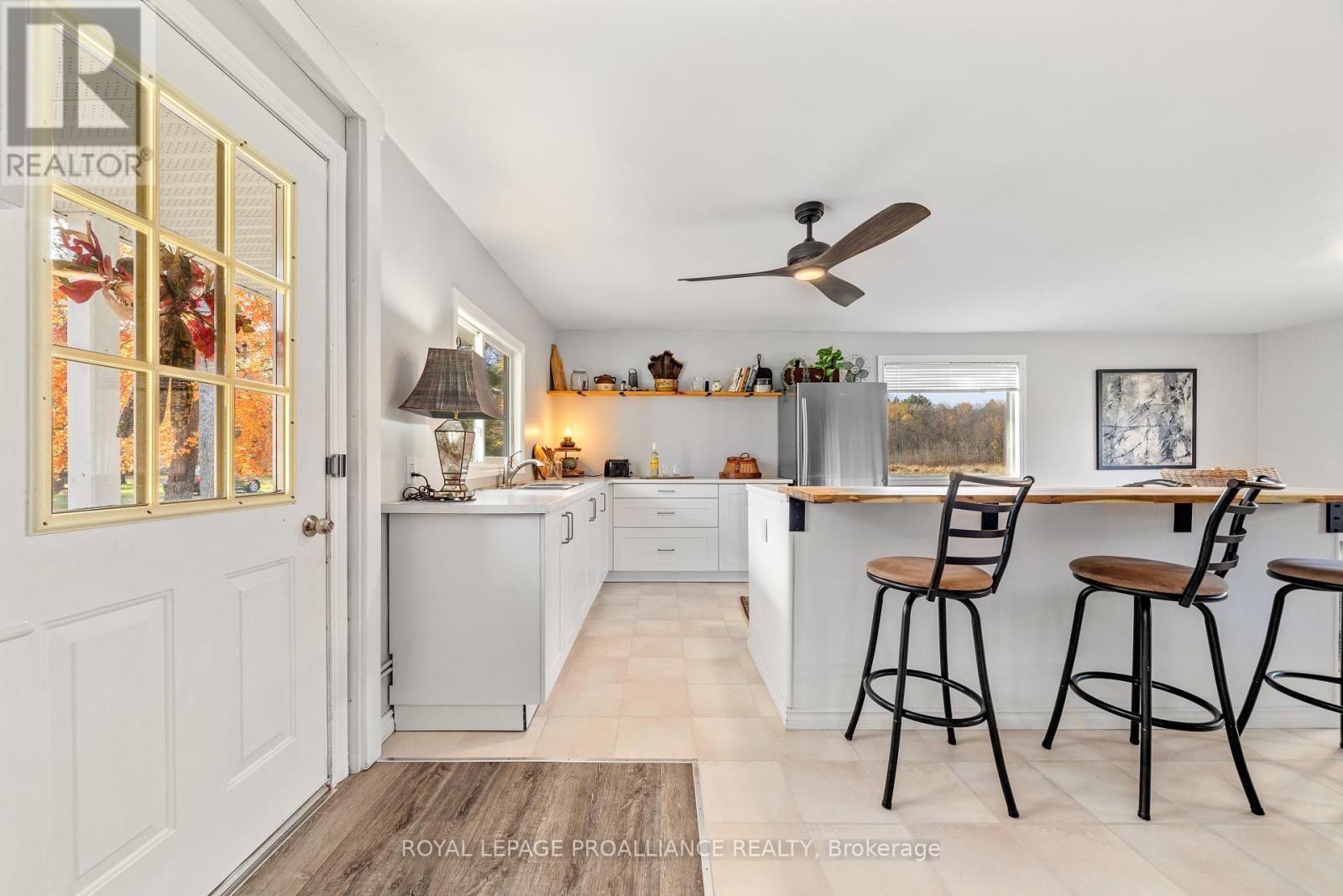 












1019 TURNER WAY

,
Frontenac (Frontenac Centre),




Ontario
K0H1B0

