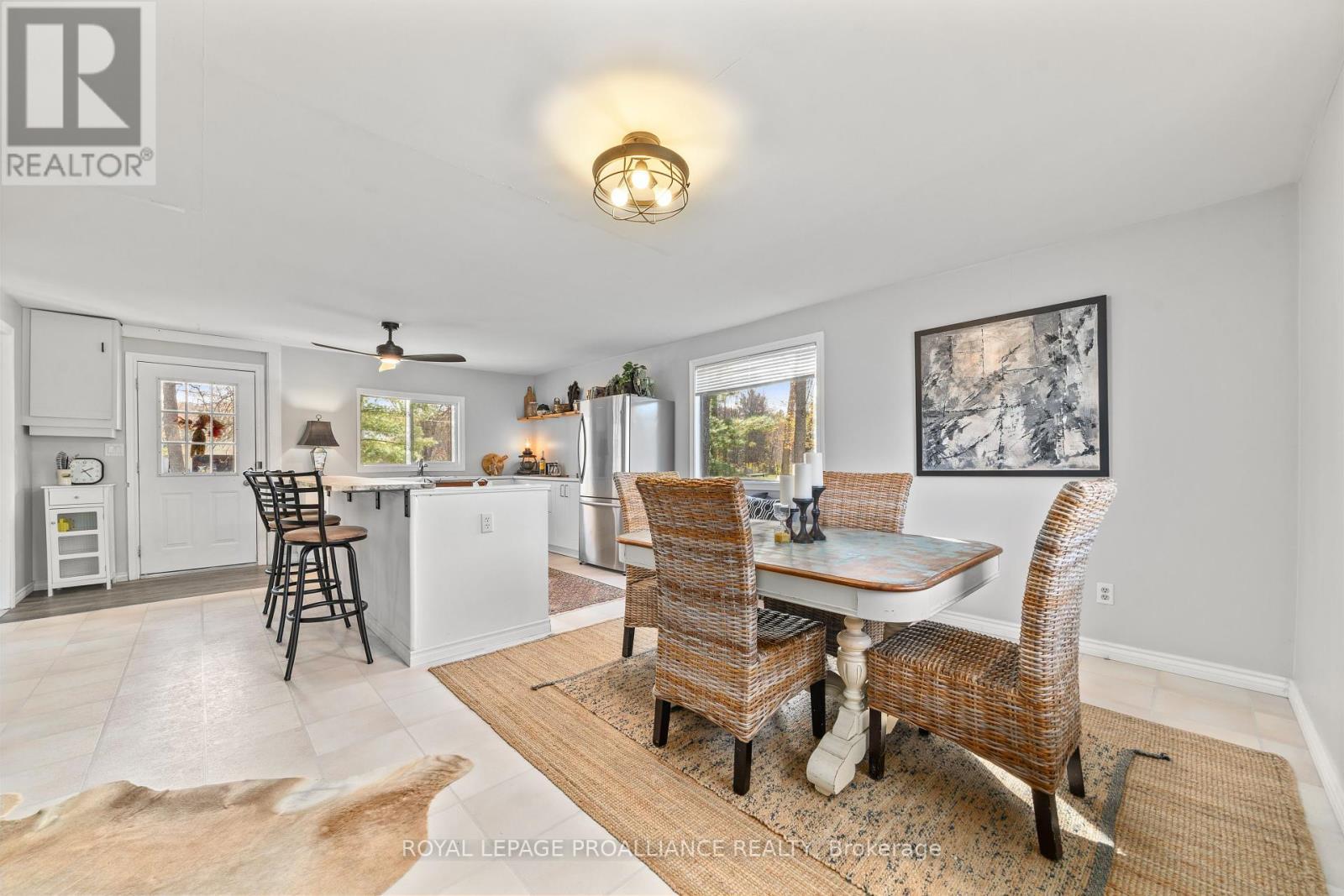 












1019 TURNER WAY

,
Frontenac (Frontenac Centre),




Ontario
K0H1B0

