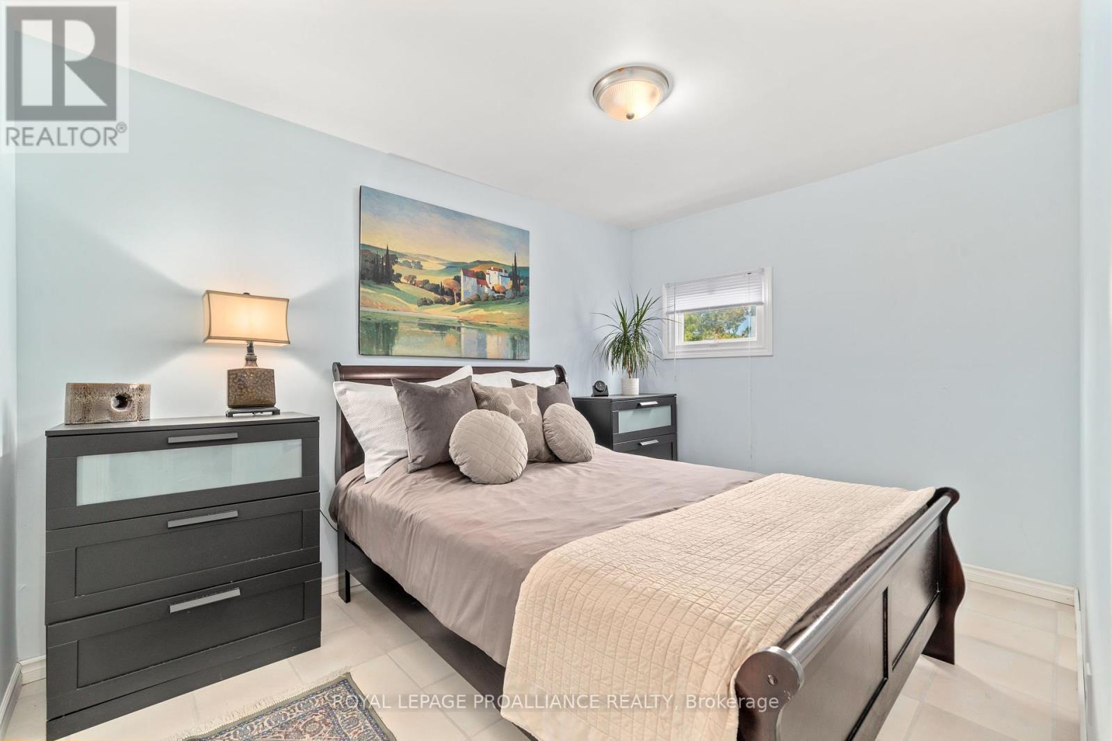 












1019 TURNER WAY

,
Frontenac (Frontenac Centre),




Ontario
K0H1B0

