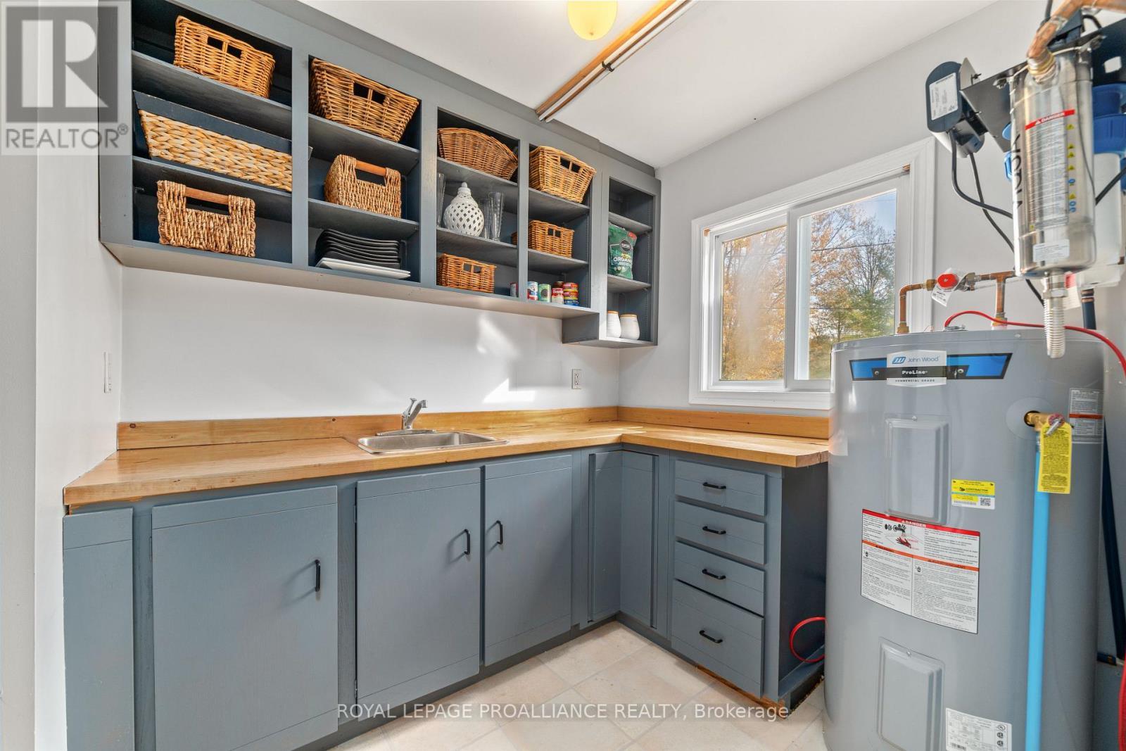 












1019 TURNER WAY

,
Frontenac (Frontenac Centre),




Ontario
K0H1B0

