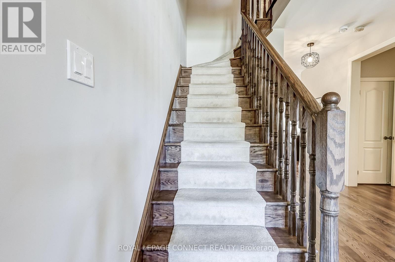 












3 MICHAEL CUMMINGS COURT

,
Uxbridge,




Ontario
L9P0E6

