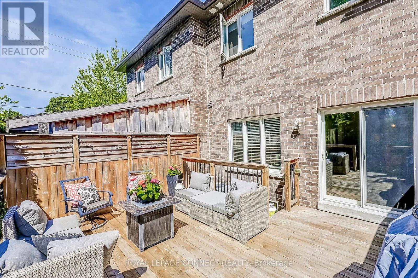 












3 MICHAEL CUMMINGS COURT

,
Uxbridge,




Ontario
L9P0E6

