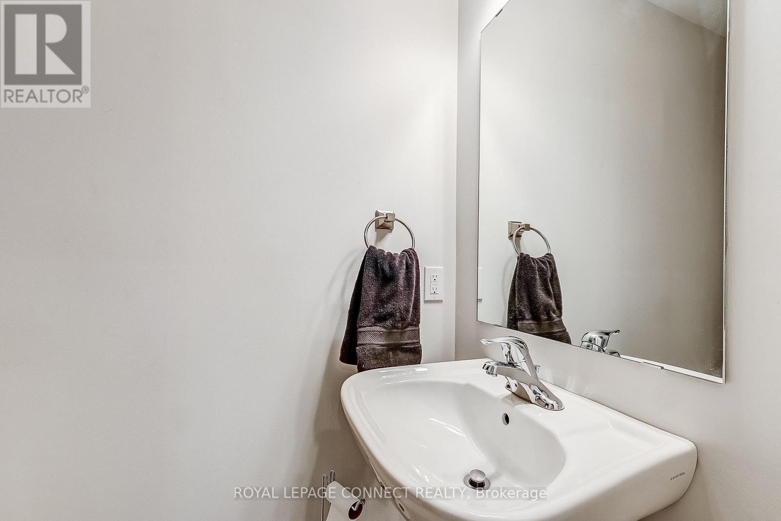 












3 MICHAEL CUMMINGS COURT

,
Uxbridge,




Ontario
L9P0E6

