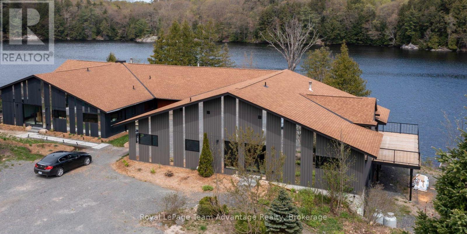 












18 - 1 CRANE WALKER ROAD

,
The Archipelago (Archipelago South),




Ontario
P2A0B7

