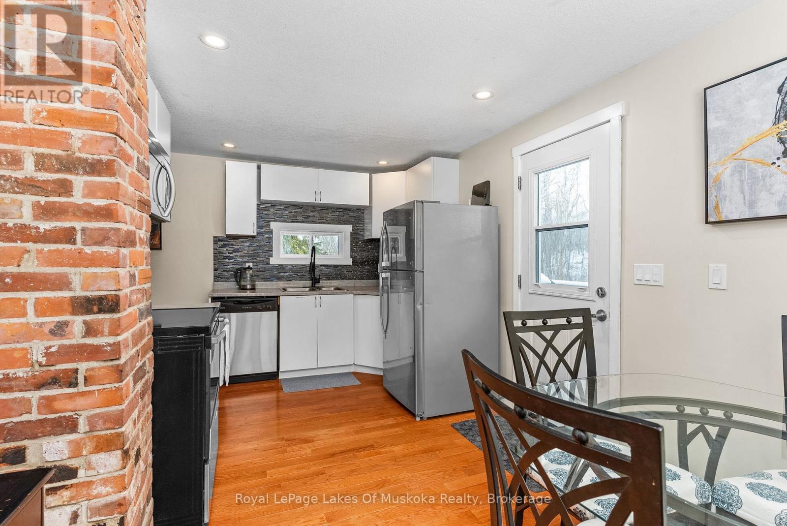 












87 FERGUSON ROAD E

,
Armour,




Ontario
P0A1C0

